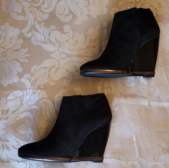 Suede leather booties - Picture 4 of 7